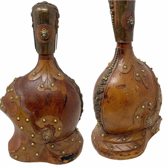 Vintage Other - VTG Italian Leather Knight’s Armor Decanter
